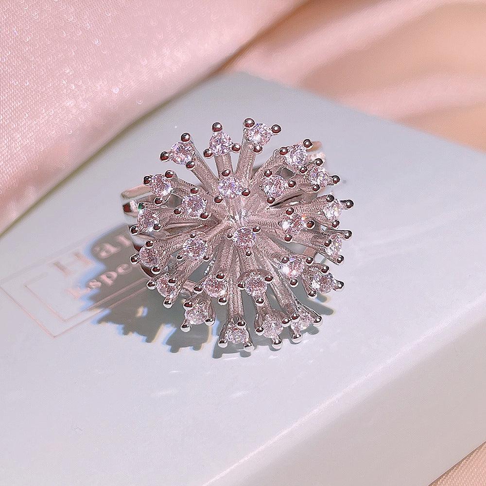 Special-interest Design Light Luxury Zircon Hollow Out Snowflake Ring Women Simple All Match Jewelry Women - Thrive Treasure