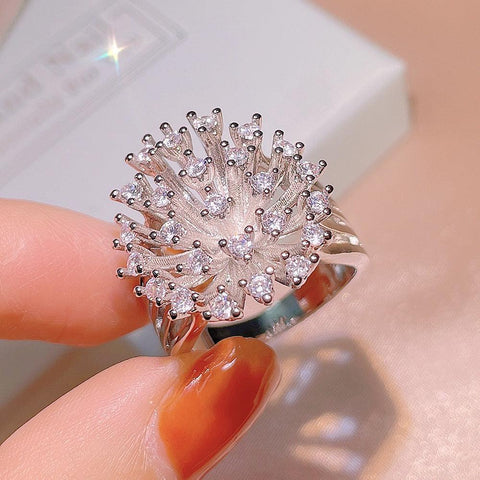 Special-interest Design Light Luxury Zircon Hollow Out Snowflake Ring Women Simple All Match Jewelry Women - Thrive Treasure