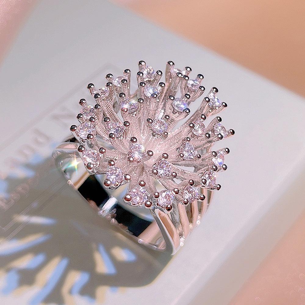 Special-interest Design Light Luxury Zircon Hollow Out Snowflake Ring Women Simple All Match Jewelry Women - Thrive Treasure